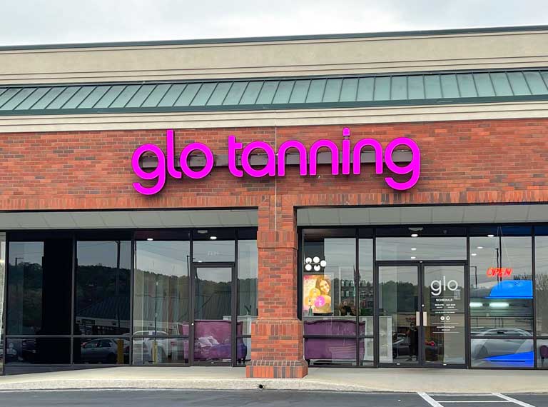 Glo tannin Pelham location front view.